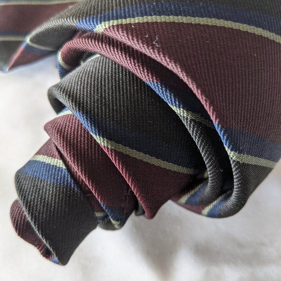 Farrell Reed for Davidsons of W. Virginia Silk Tie - Picture 2 of 11